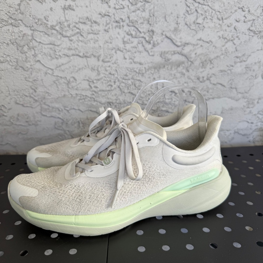 Lululemon Chargefeel Low 2 Workout Shoes Womens 9 US 41 EU Green Sneakers Active